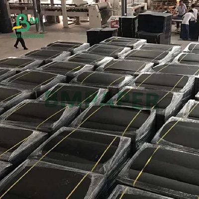 ई एफ बांसुरी काले नालीदार कागज गत्ता 110gsm 120gsm 150gsm मोटाई