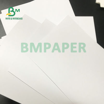 70gsm 75gsm व्हाइट अनकोटेड वुडफ्री पेपर गुड स्मूथ 700mm X 1000mm