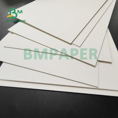 1.4 मिमी 1.6 मिमी सफेद अवशोषक कागज उच्च अवशोषण 70 x 100 सेमी के लिए