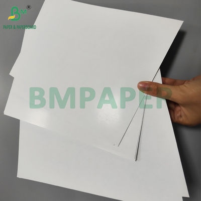 खेल कार्ड के लिए 310gsm कोटेड ब्लैक कोर बोर्ड 70 x 100 सेमी अच्छी कठोरता