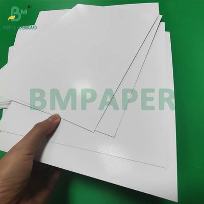 100lb 270GSM C2S पत्रिका के लिए चमकदार कवर 12' x 18' उत्कृष्ट छवि एसिड मुक्त