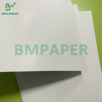 चिकनी बनावट 310gsm 320g उच्च अपारदर्शिता ब्लैक कोर प्लेइंग पोकर पेपर