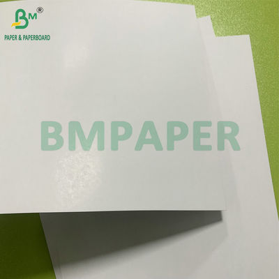 चिकनी चमक 310gsm 320g उच्च अपारदर्शिता काले कोर खेल पोकर कागज