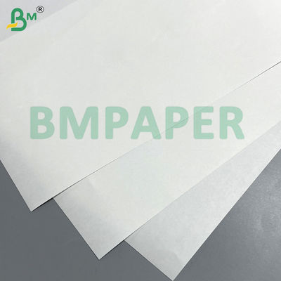 पैकिंग बैग और कैरी बैग के लिए 85gsm-200gsm क्रैक - प्रूफ ब्राइट बकाया ताकत सफेद क्राफ्ट पेपर