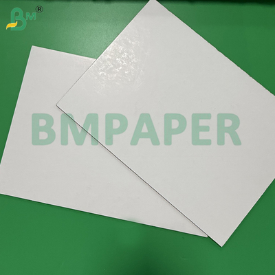 3mm लकड़ी के गूदे से बना सफेद डिस्प्ले बोर्ड, मुद्रित इनडोर पीओएस के लिए 1220 X 2440mm