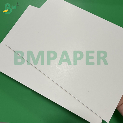 विज्ञापन बोर्डों के लिए सभी सफेद डिस्प्ले कार्डबोर्ड 2 मिमी 1220 X 2440 मिमी