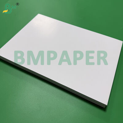 68lb 80lb C/1S प्रीमियम एक तरफा लेपित कागज 25 इंच X 38 इंच सफेद रिक्त चादरें